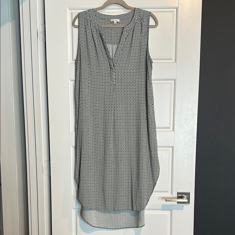 ⚓️ Navy & White Sleeveless High Low Sundress